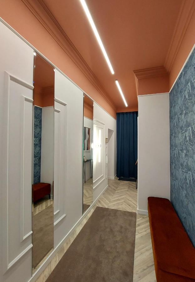 Central Gallery Apartment Debrecen Ngoại thất bức ảnh
