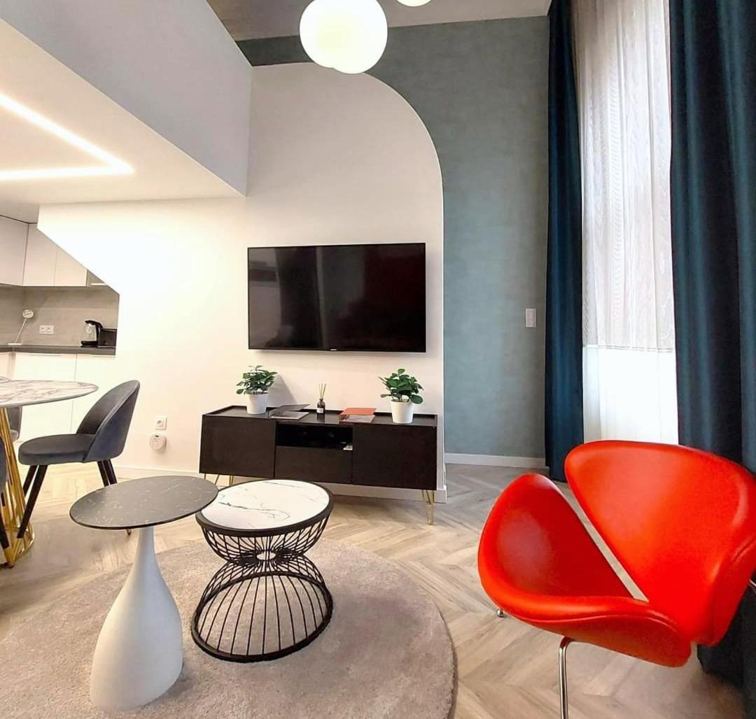 Central Gallery Apartment Debrecen Ngoại thất bức ảnh